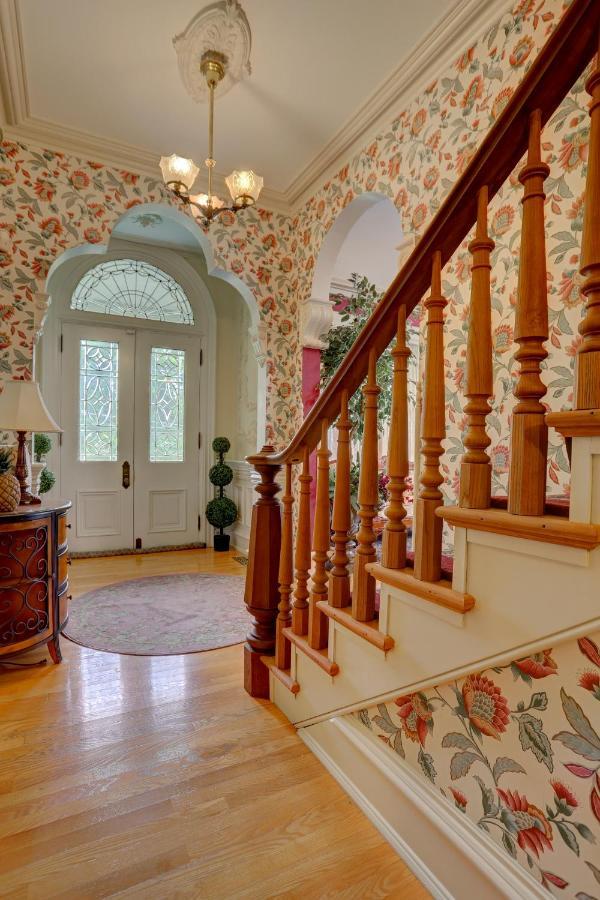 Greystone Manor Bed & Breakfast Bird-in-Hand Dış mekan fotoğraf