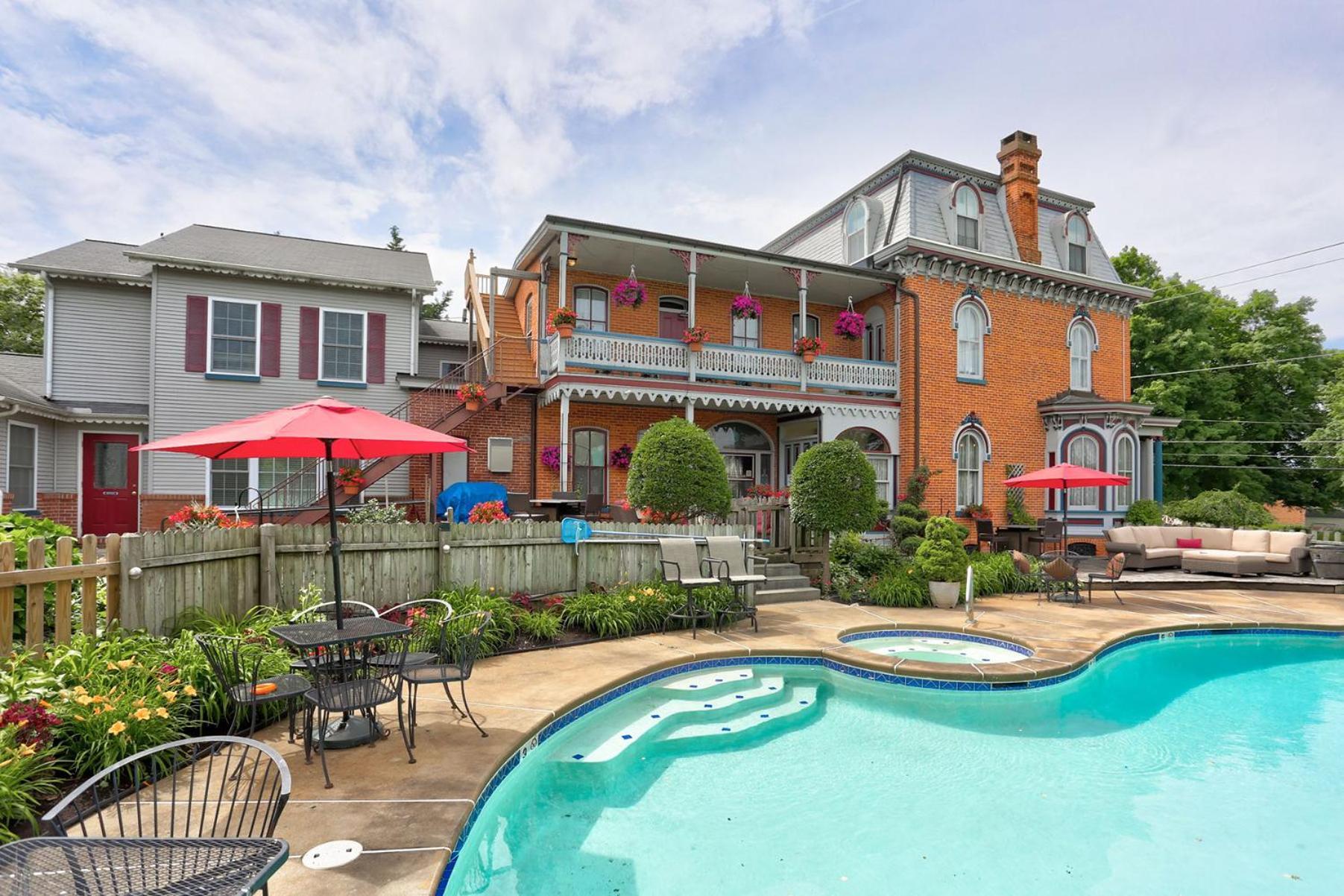 Greystone Manor Bed & Breakfast Bird-in-Hand Dış mekan fotoğraf