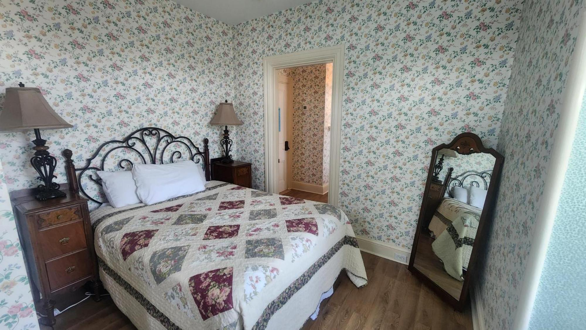 Greystone Manor Bed & Breakfast Bird-in-Hand Dış mekan fotoğraf